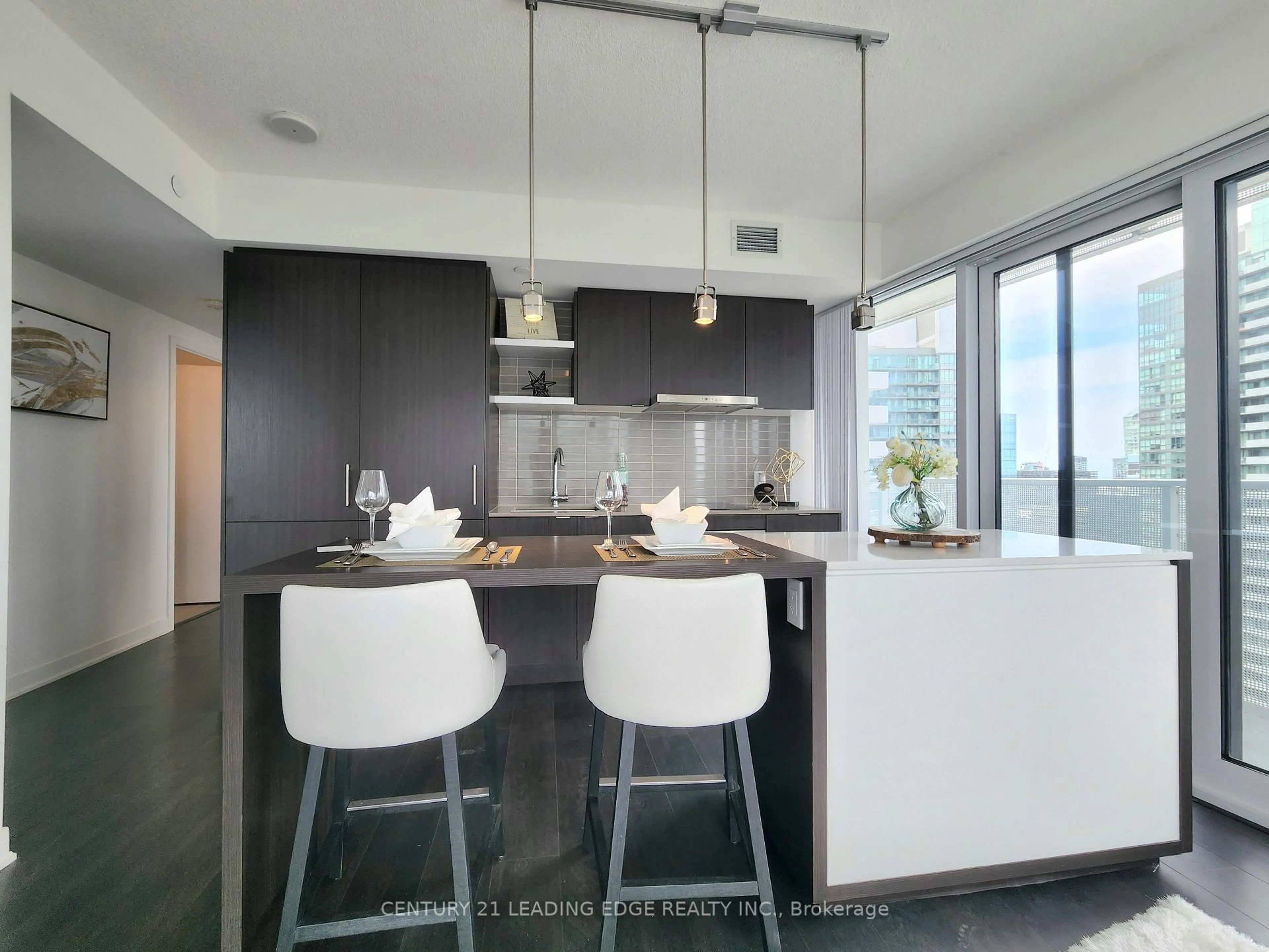 Contemporary kitchen, unknown for 88 Harbour St #4504, Toronto Ontario M5J 1B7