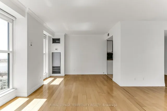 Additional property image - 77 Harbour Sq Unit 2707
