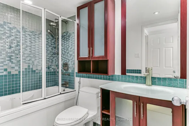 Additional property image - 77 Harbour Sq Unit 2707