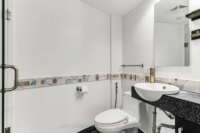 Additional property image - 77 Harbour Sq Unit 2707
