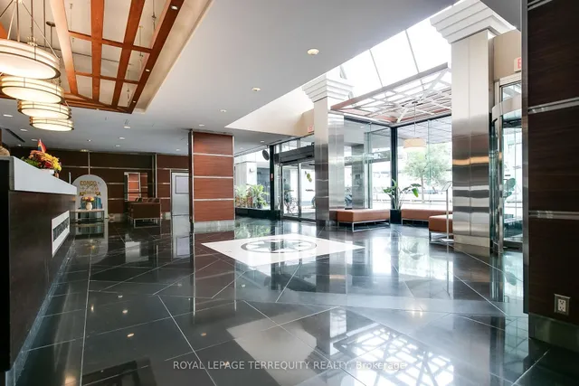 Additional property image - 77 Harbour Sq Unit 2707