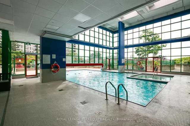Additional property image - 77 Harbour Sq Unit 2707