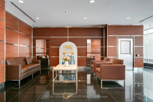 Additional property image - 77 Harbour Sq Unit 2707