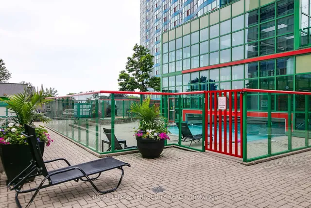 Additional property image - 77 Harbour Sq Unit 2707