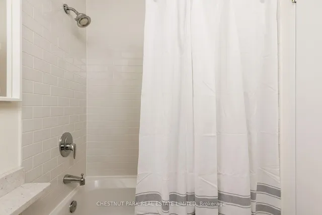 Additional property image - 901 Queen St Unit 228