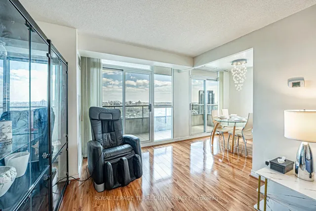 Additional property image - 23 Hollywood Ave Unit 3308