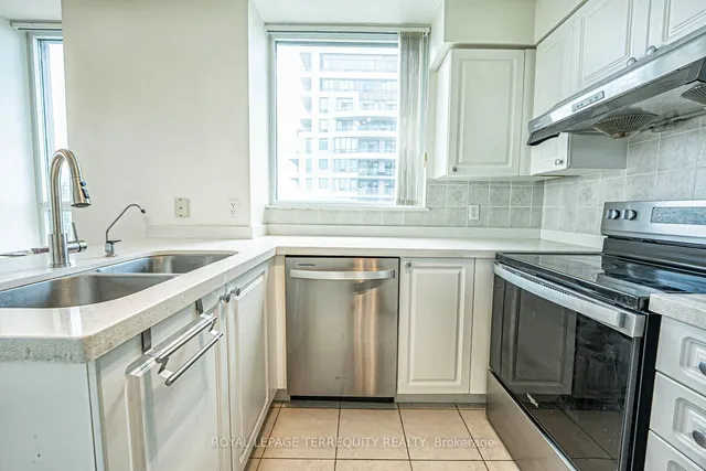 Additional property image - 23 Hollywood Ave Unit 3308