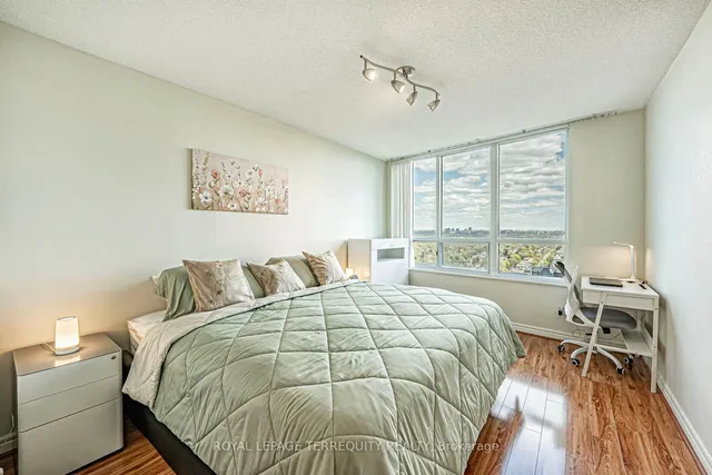 Additional property image - 23 Hollywood Ave Unit 3308