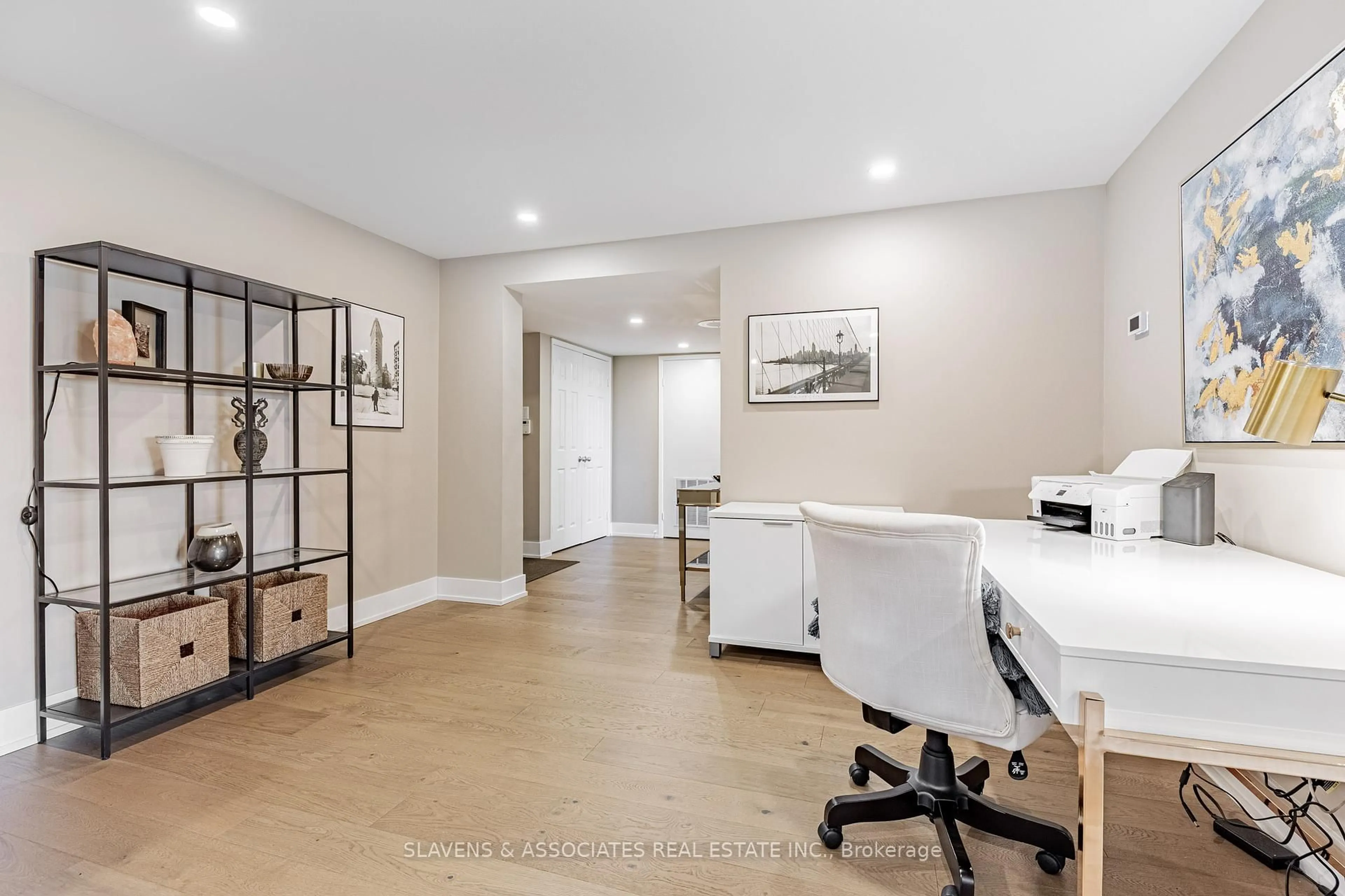 Unknown for 360 Bloor St #603, Toronto Ontario M4W 3M3