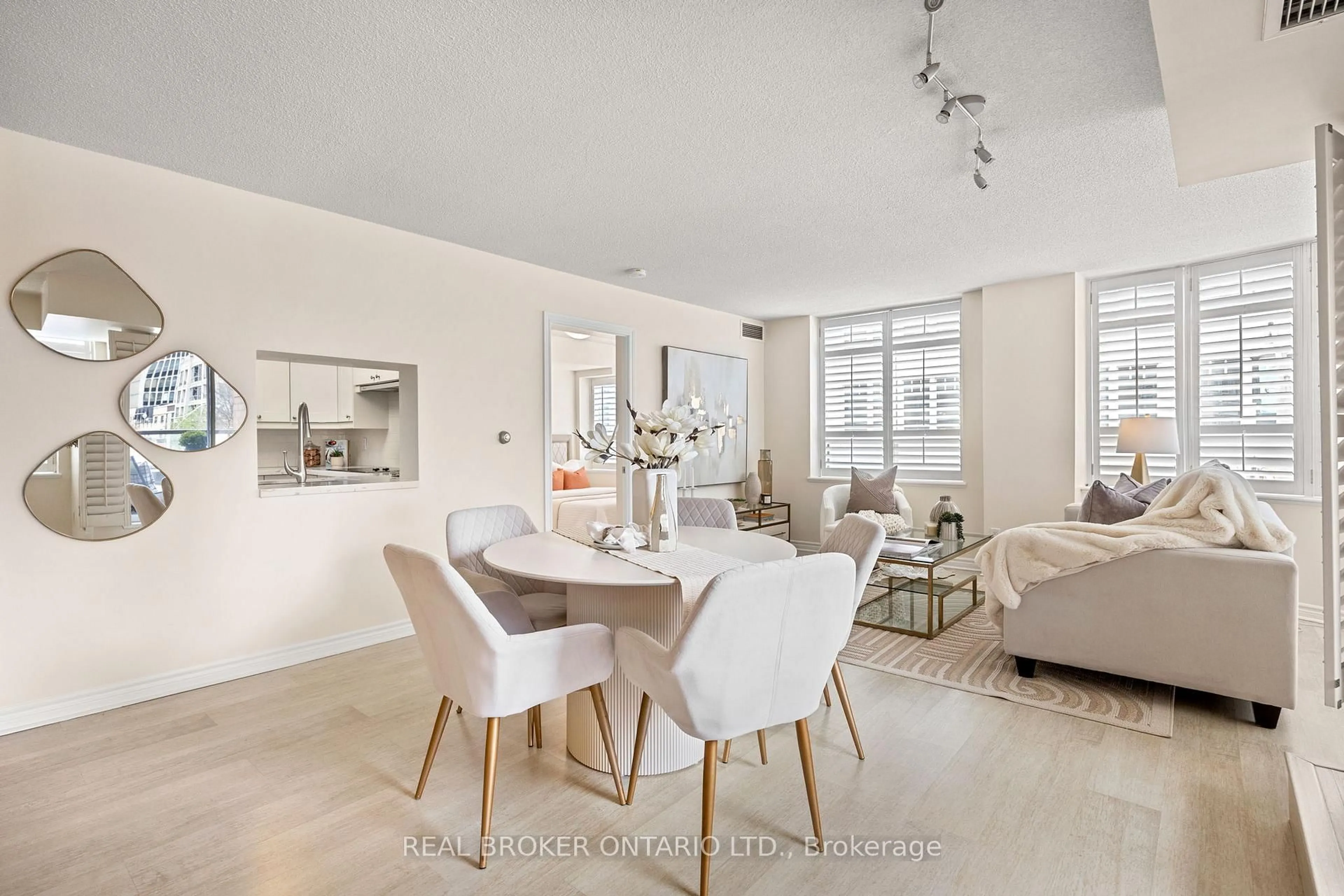 Unknown for 5 Rosehill Ave #511, Toronto Ontario M4T 3A6