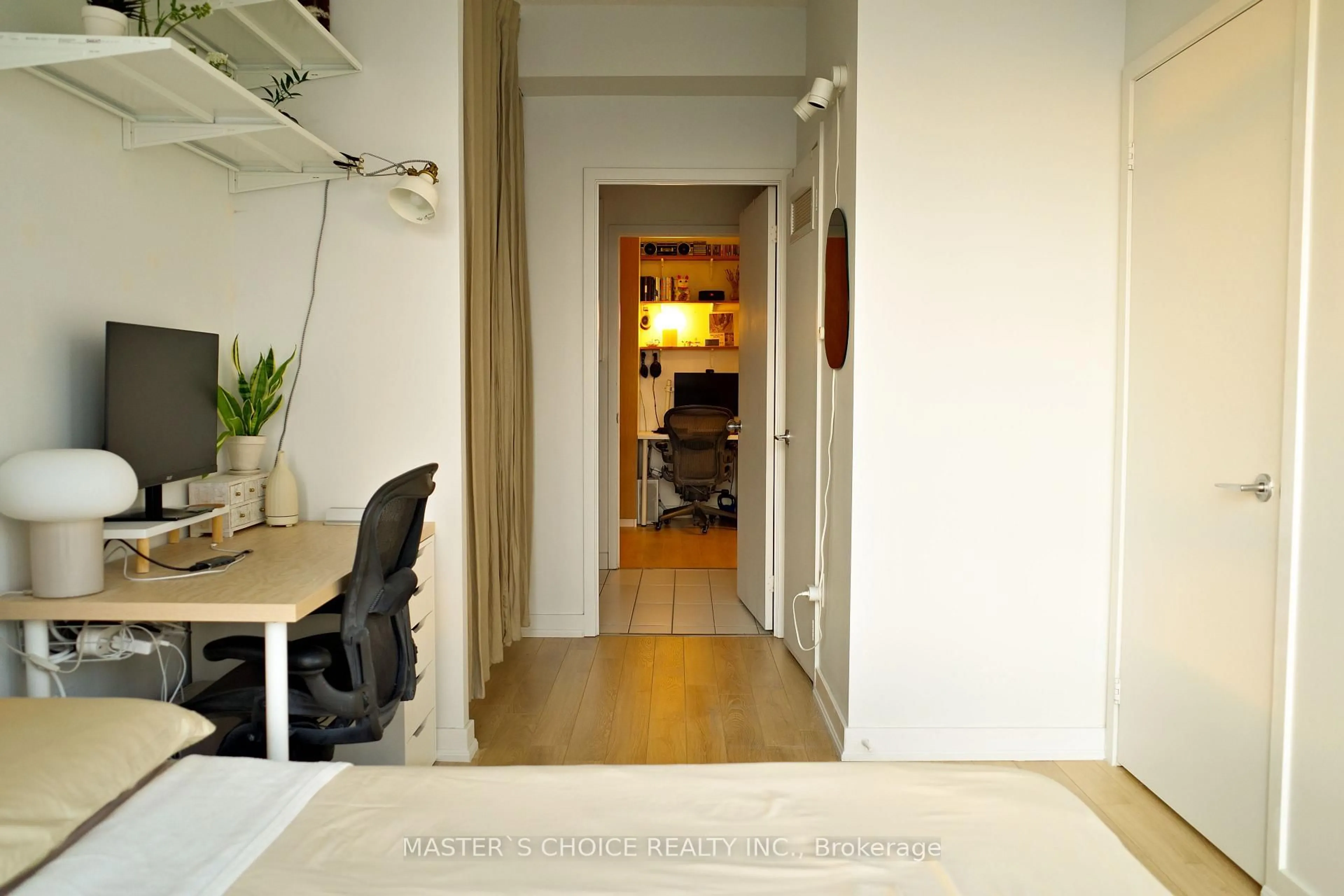 A pic of a room for 21 Iceboat Terr #3110, Toronto Ontario M5V 4A9