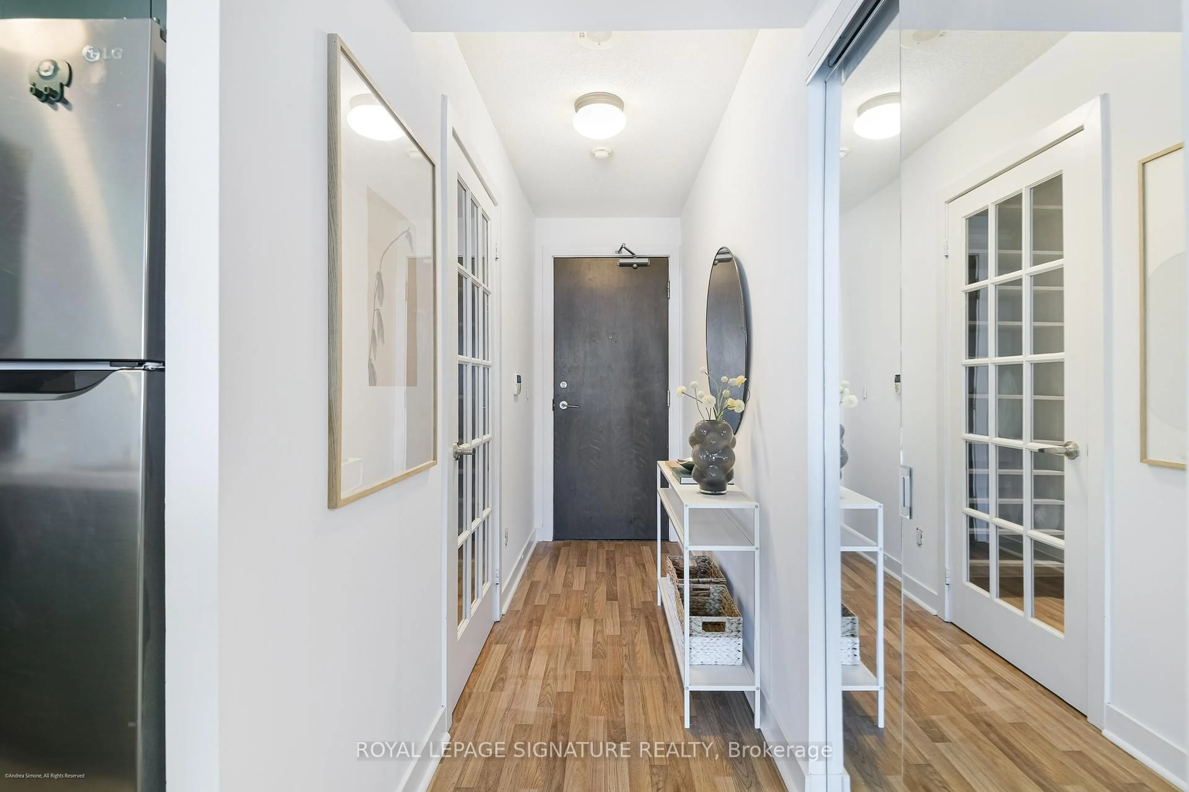 Indoor entryway for 50 Lynn Williams St #1407, Toronto Ontario M6K 3R9