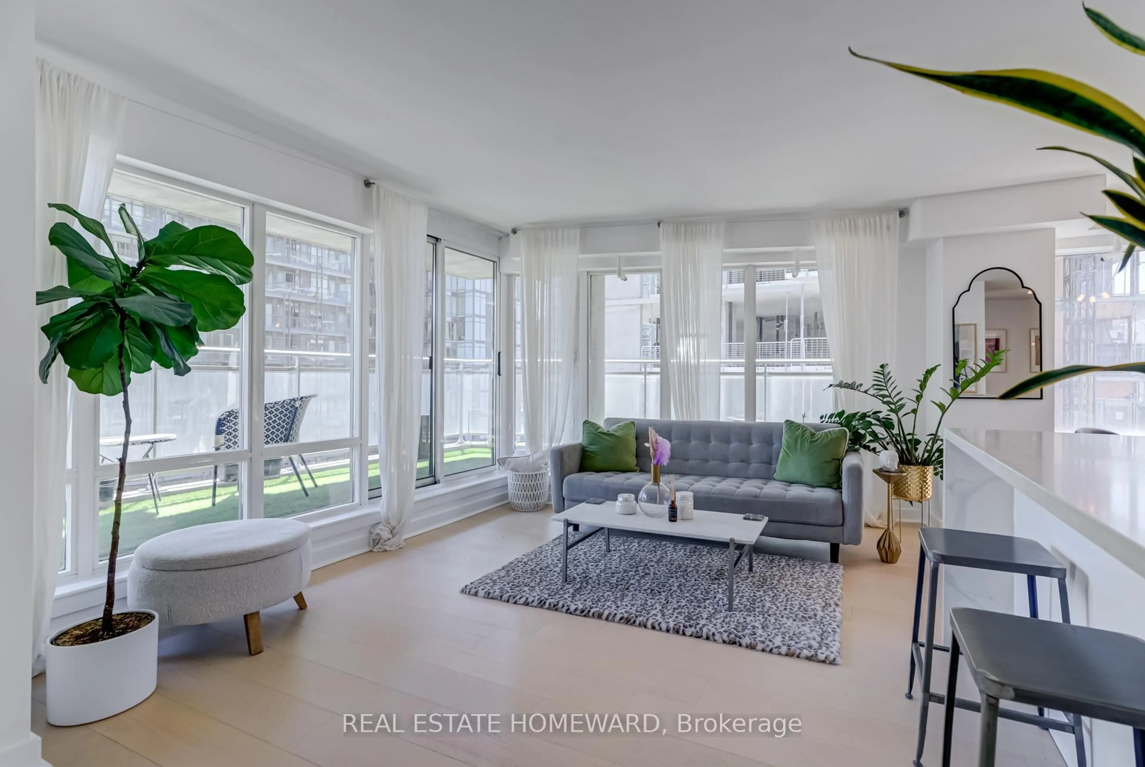 Living room with furniture, unknown for 255 Richmond St #1004, Toronto Ontario M5A 4T7
