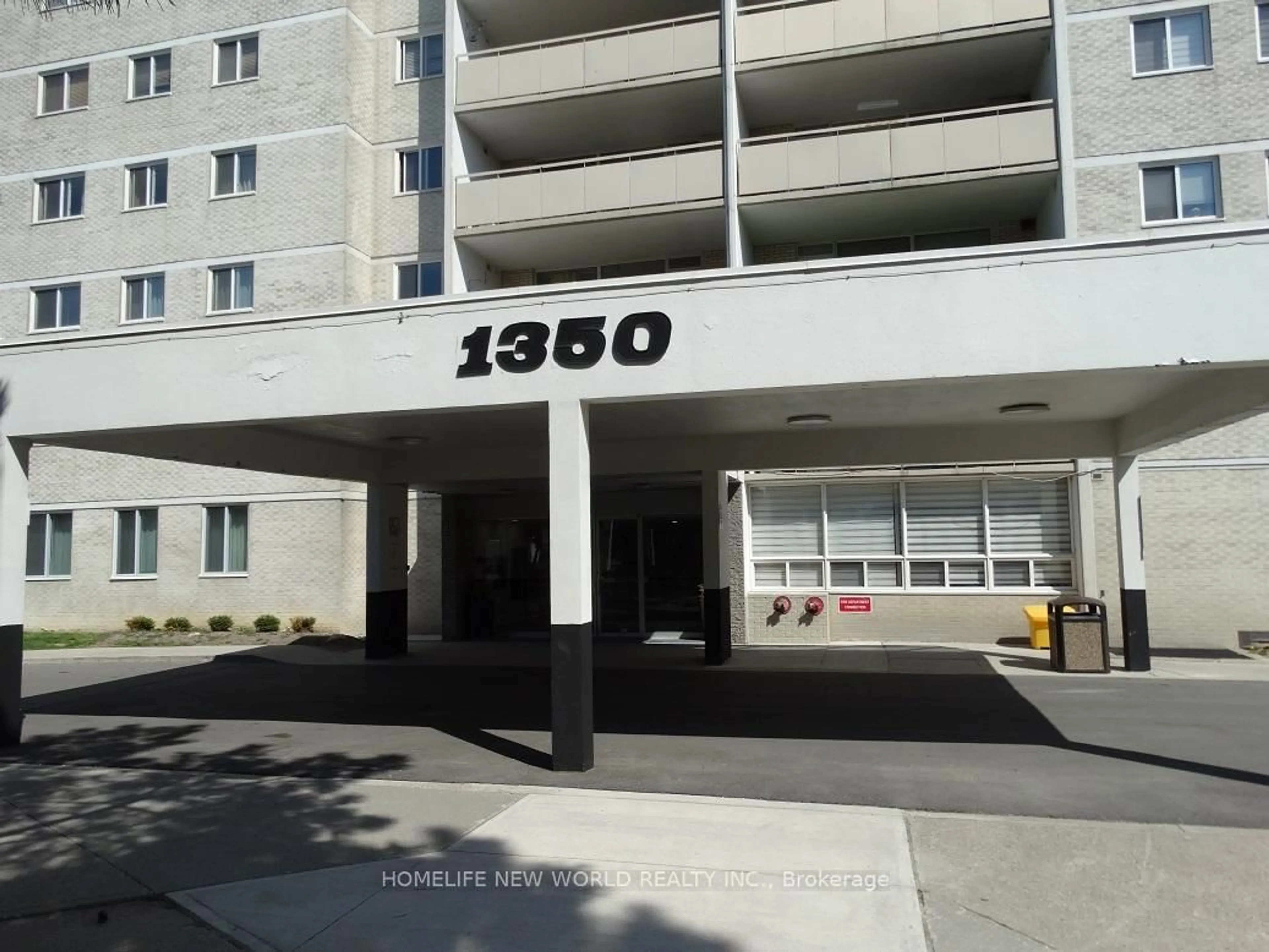 Indoor foyer for 1350 York Mills Rd #2205, Toronto Ontario M3A 2A1