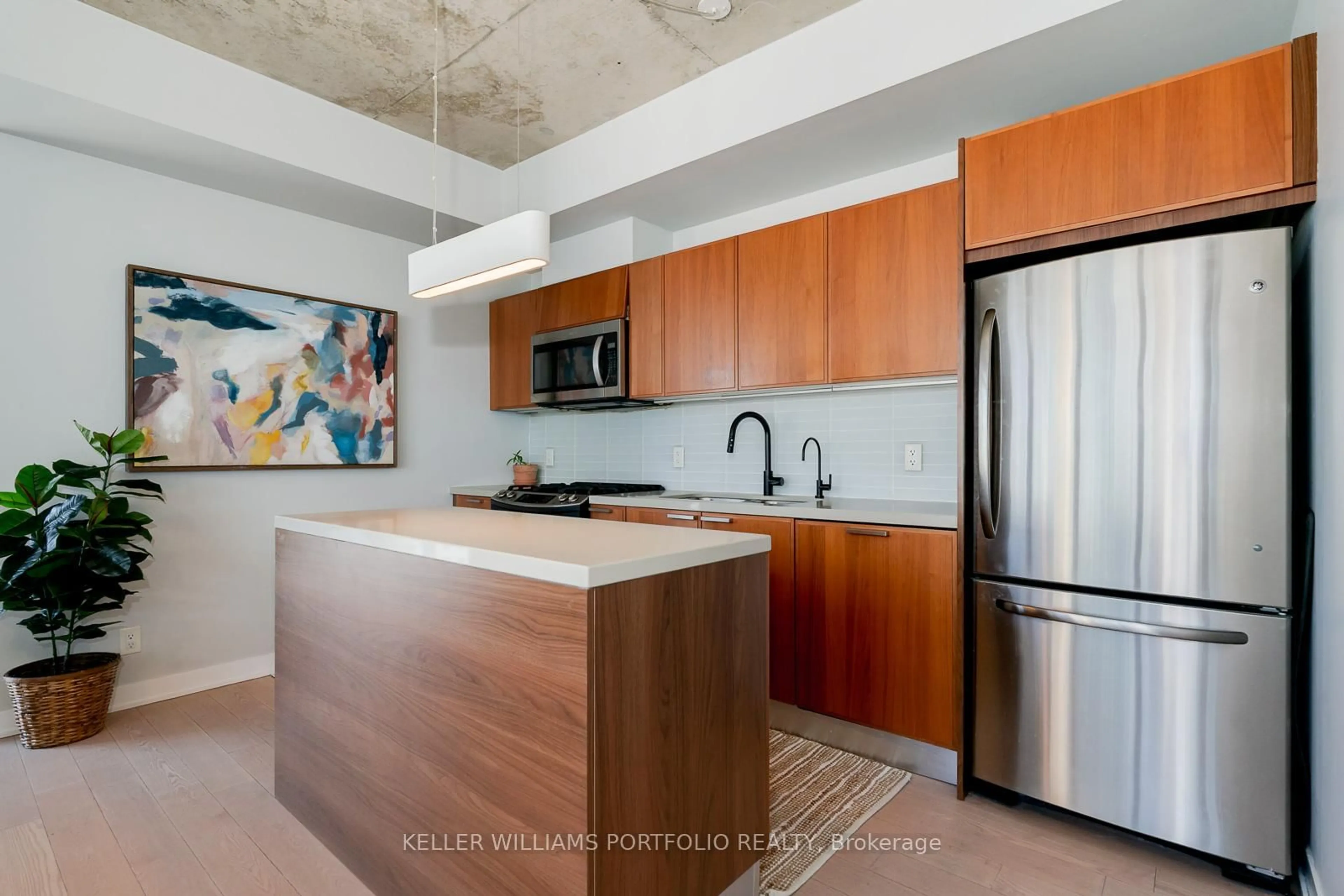 Open concept kitchen, unknown for 318 King St #1212, Toronto Ontario M5A 0C1