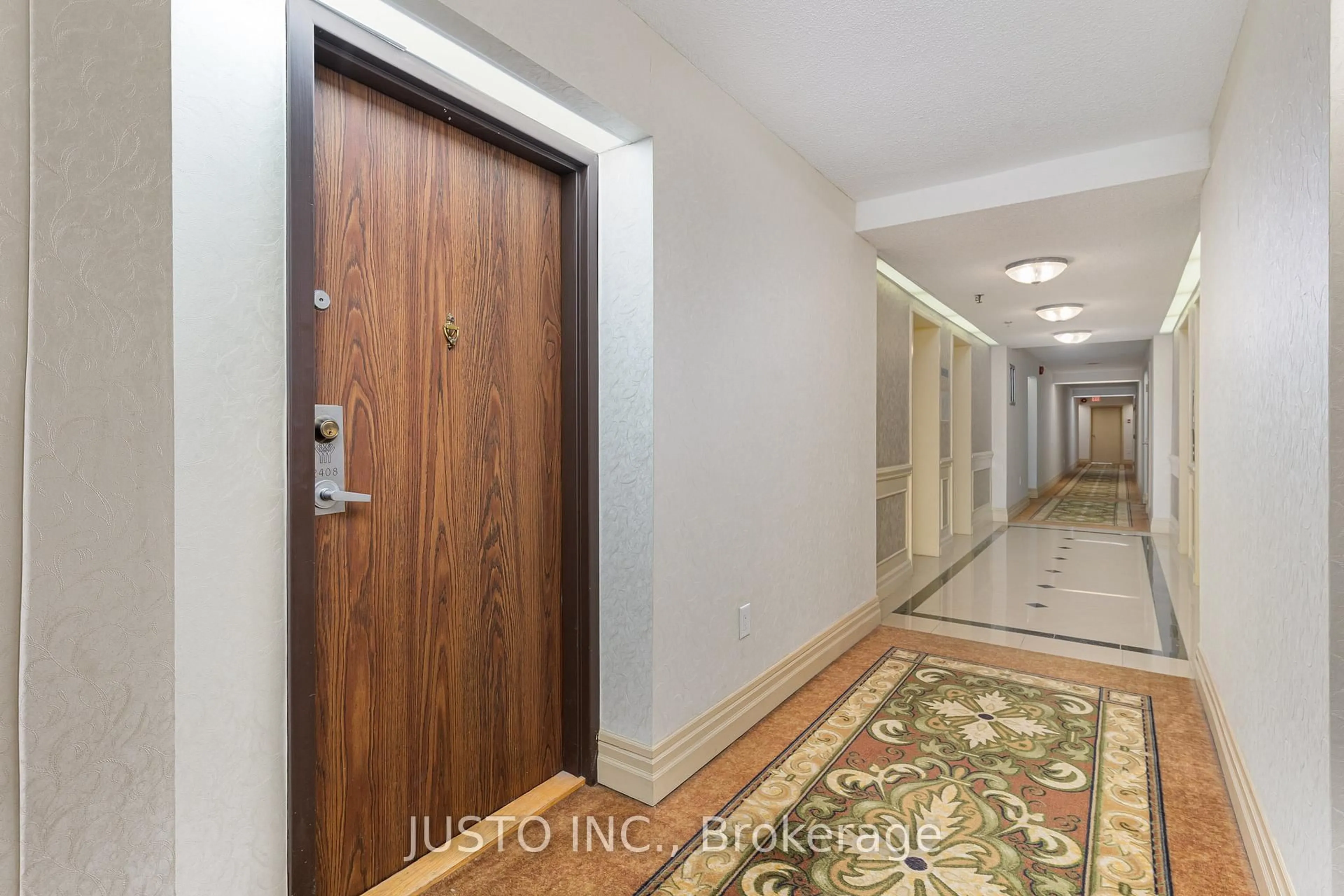 Indoor foyer for 100 Antibes Dr #2408, Toronto Ontario M2R 3N1