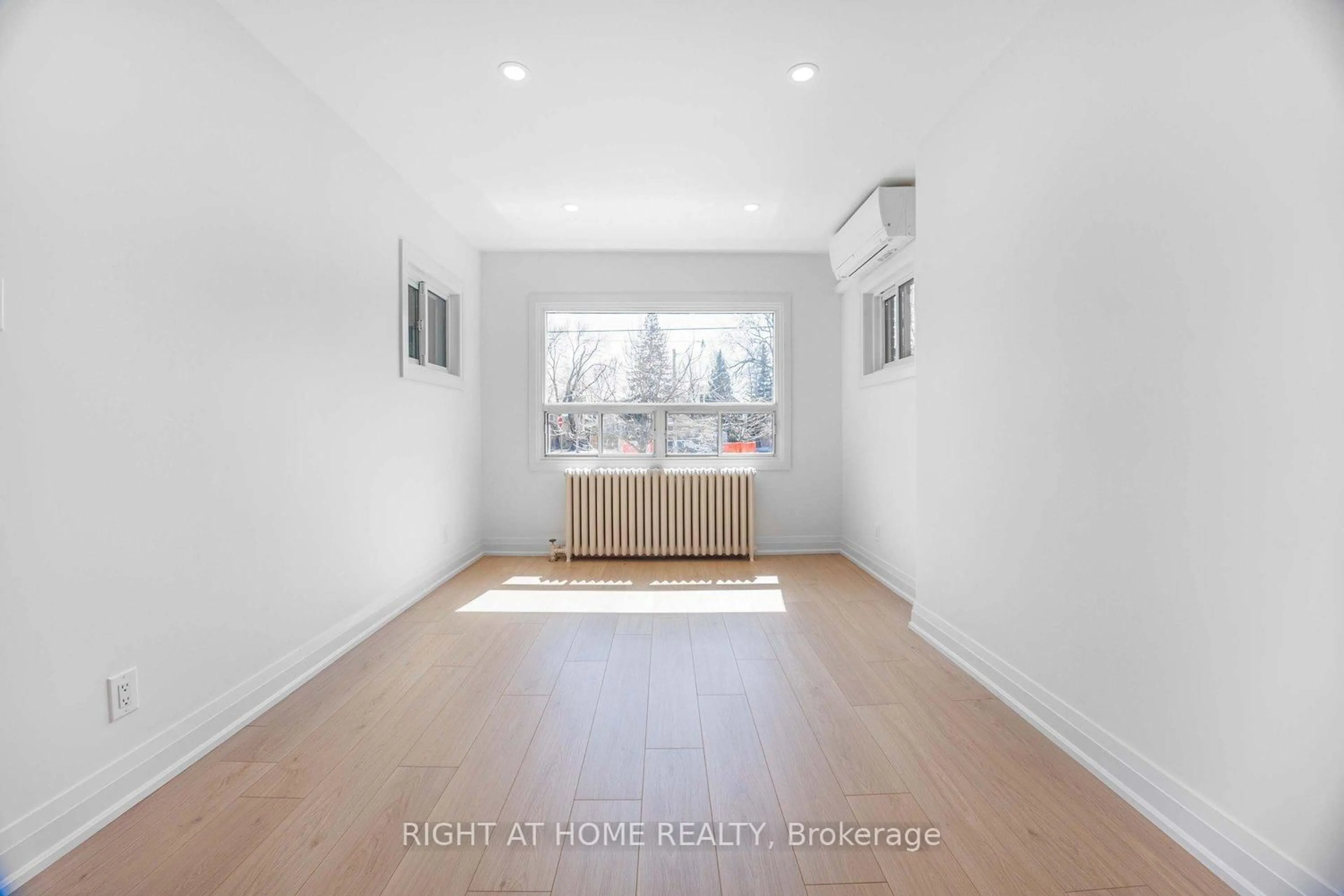 A pic of a room for 54 Mcnairn Ave, Toronto Ontario M5M 2H5