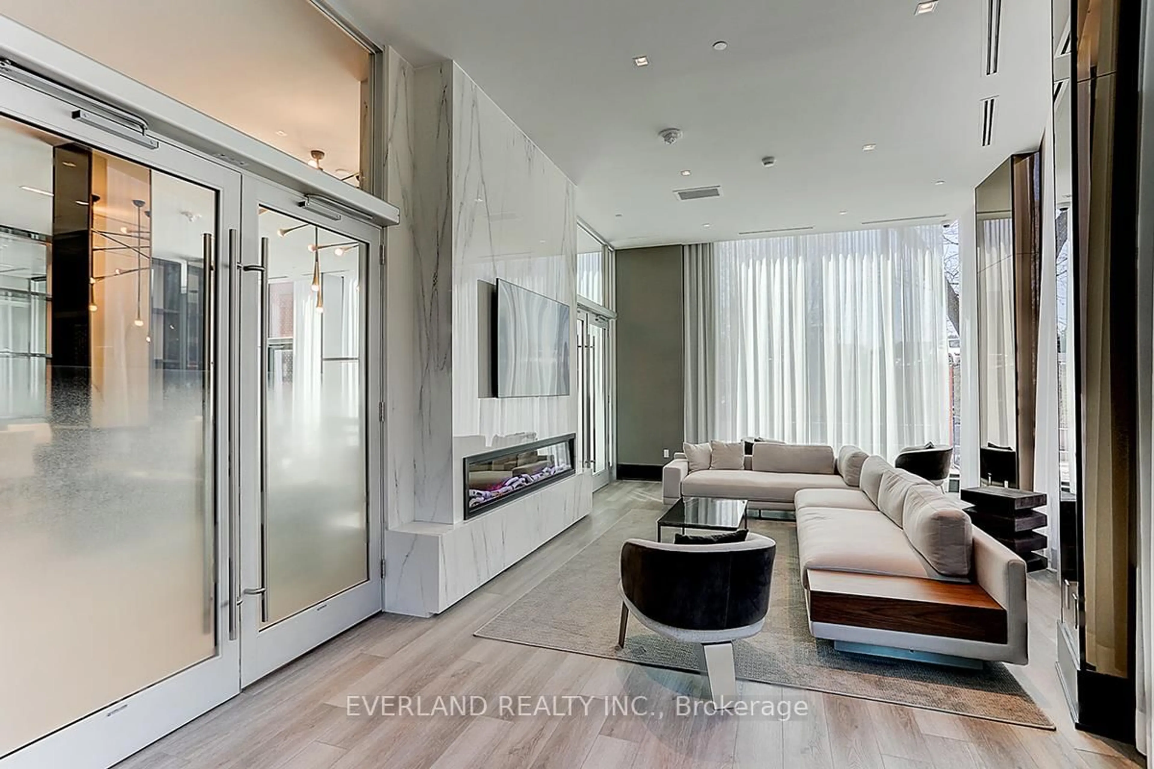 Unknown for 250 Lawrence Ave #413, Toronto Ontario M5M 1B1