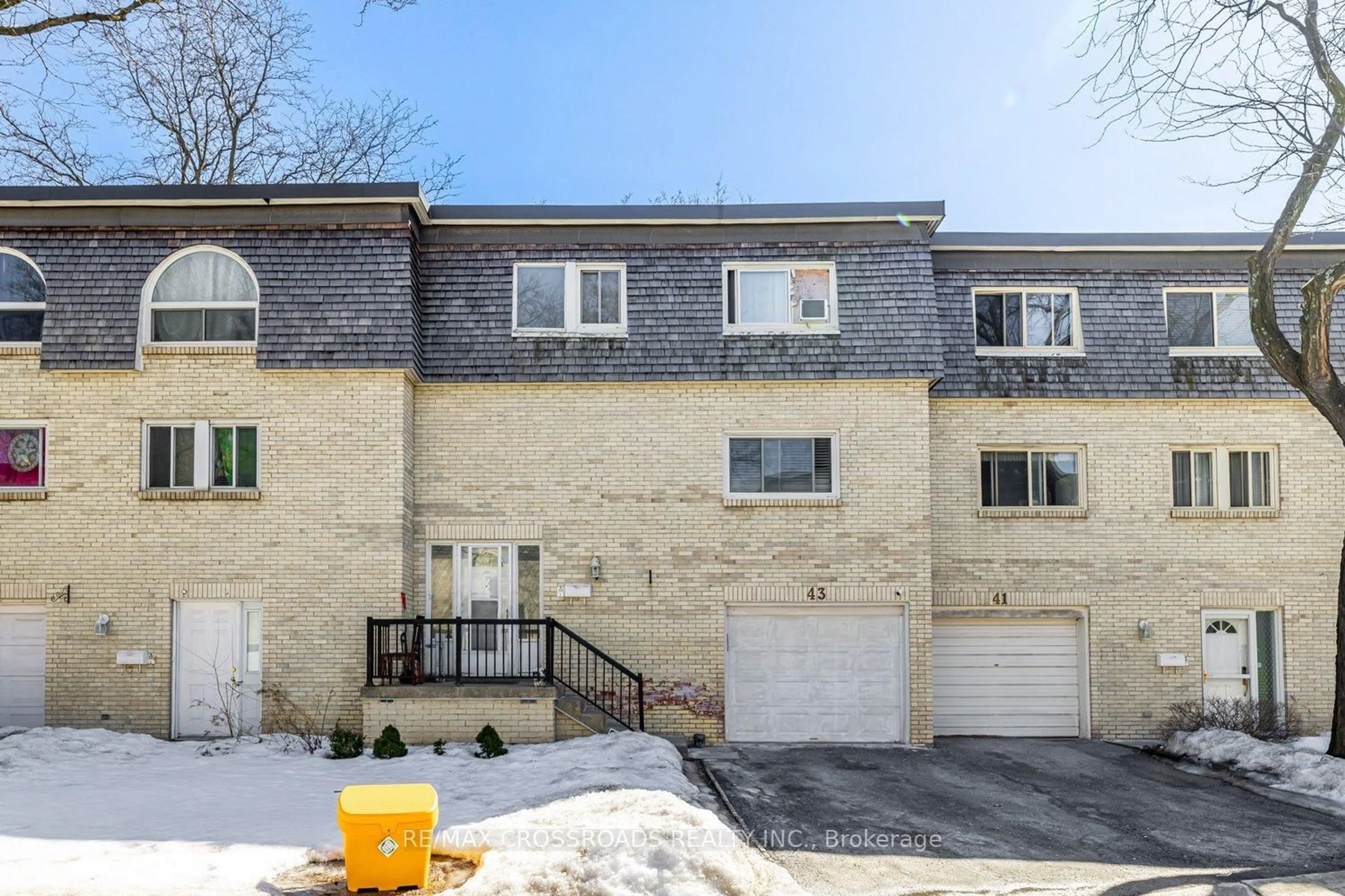 Unknown for 43 Courville Coachway Way #70, Toronto Ontario M2J 3V6