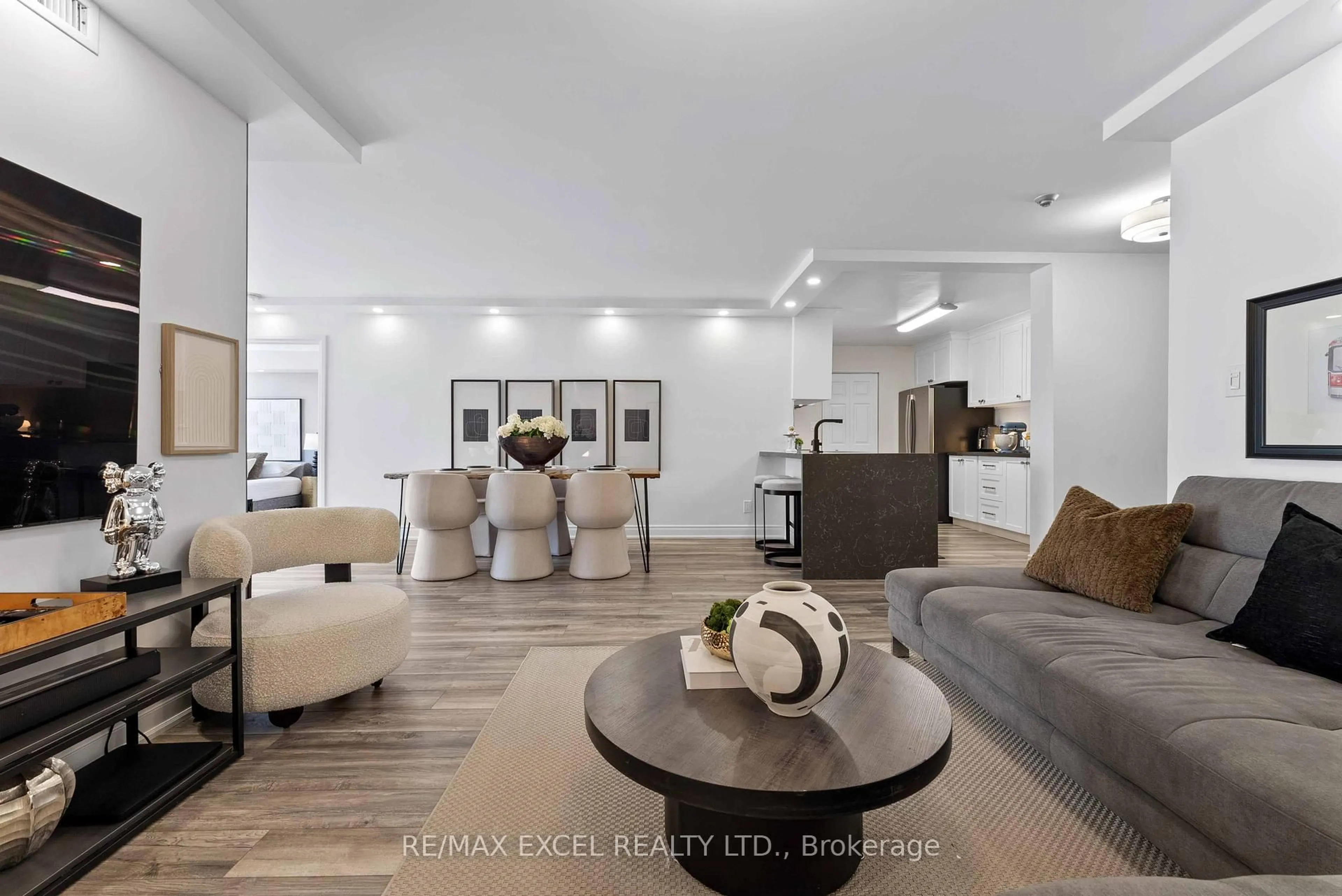 Living room with furniture, unknown for 30 Greenfield Ave #607, Toronto Ontario M2N 6N3