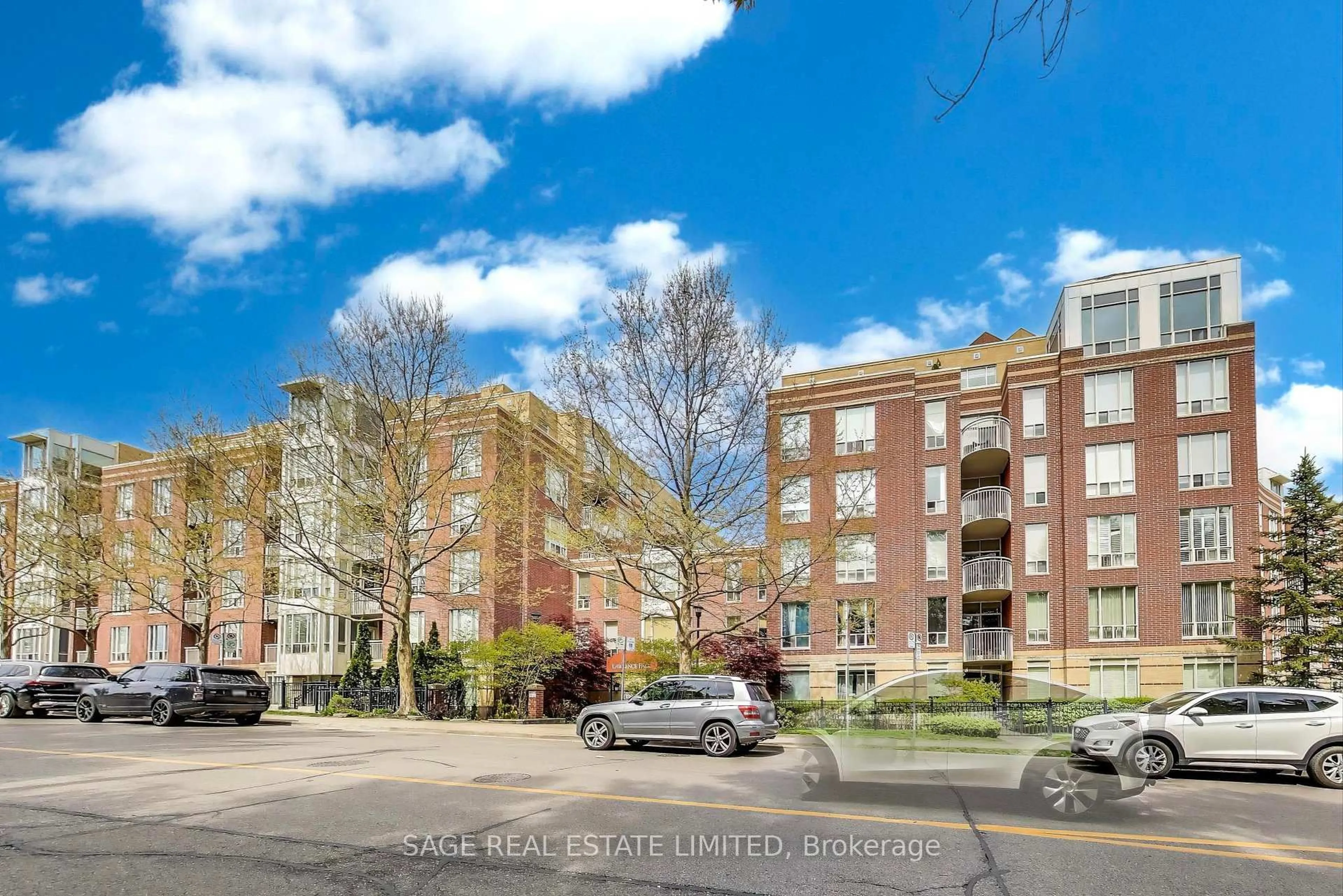 A pic from outside/outdoor area/front of a property/back of a property/a pic from drone, street for 455 Rosewell Ave #610, Toronto Ontario M4R 2H9