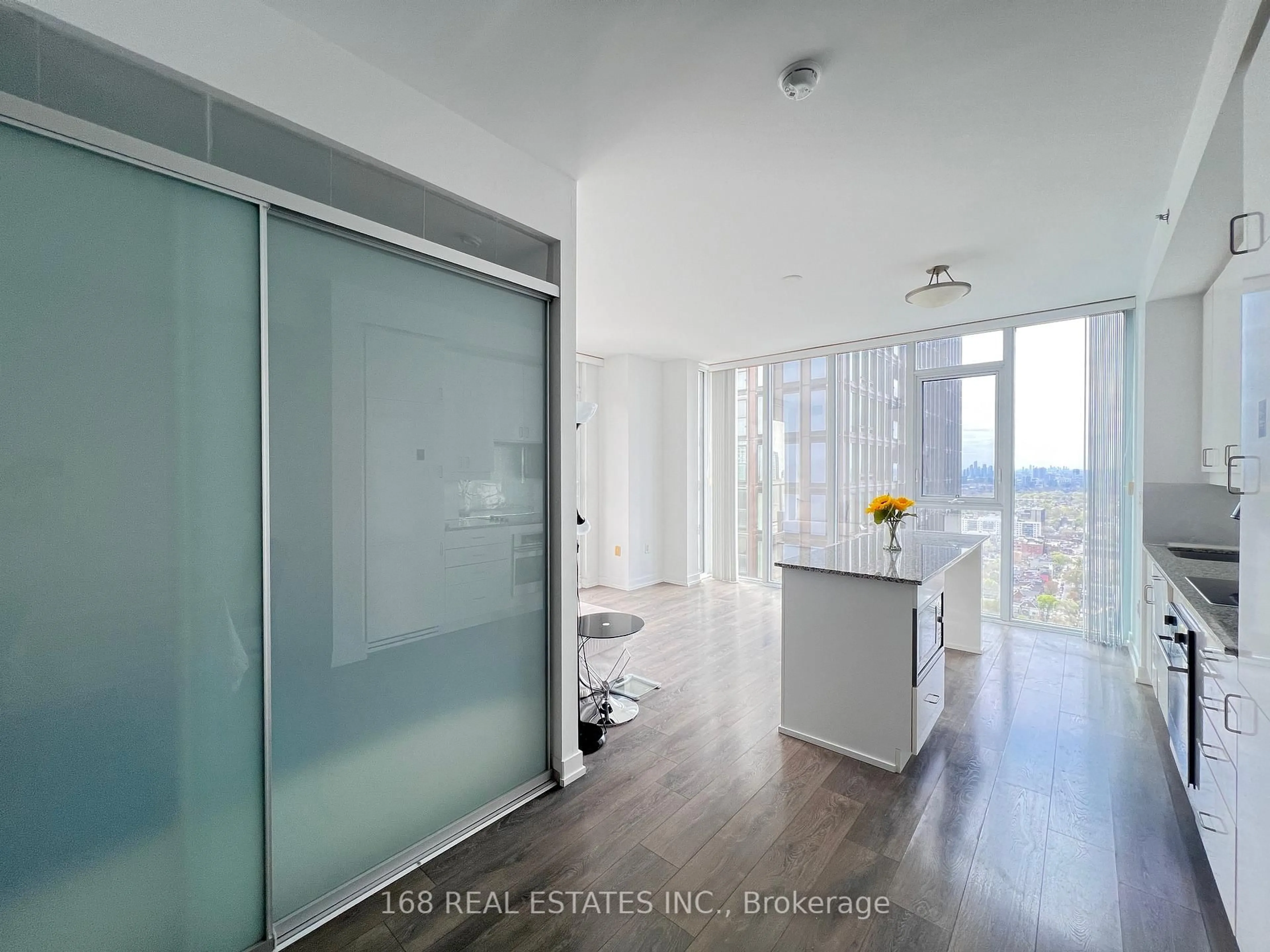 Unknown for 426 University Ave #3503, Toronto Ontario M5G 1S9