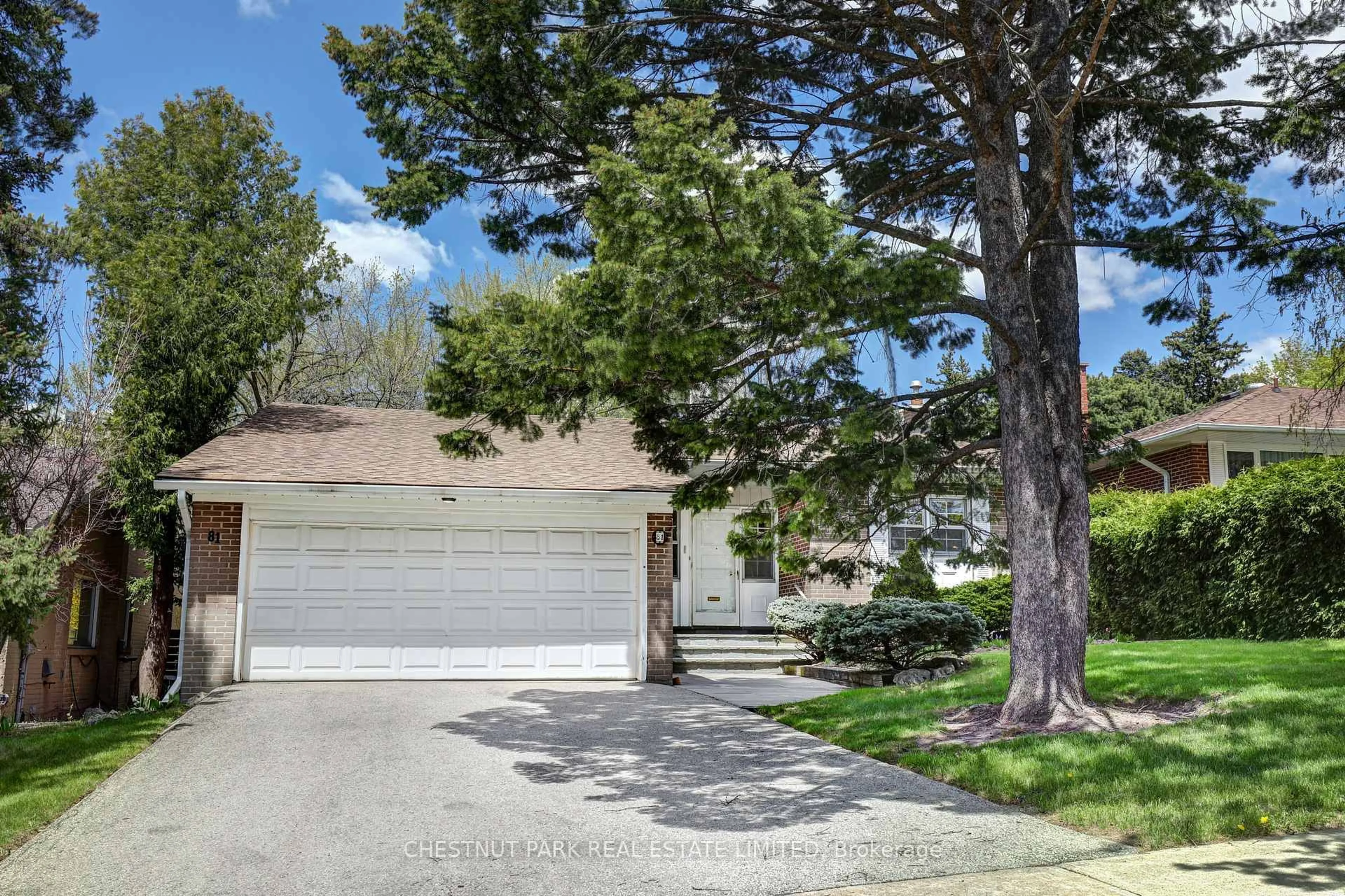 A pic from outside/outdoor area/front of a property/back of a property/a pic from drone, street for 81 Valentine Dr, Toronto Ontario M3A 3J7