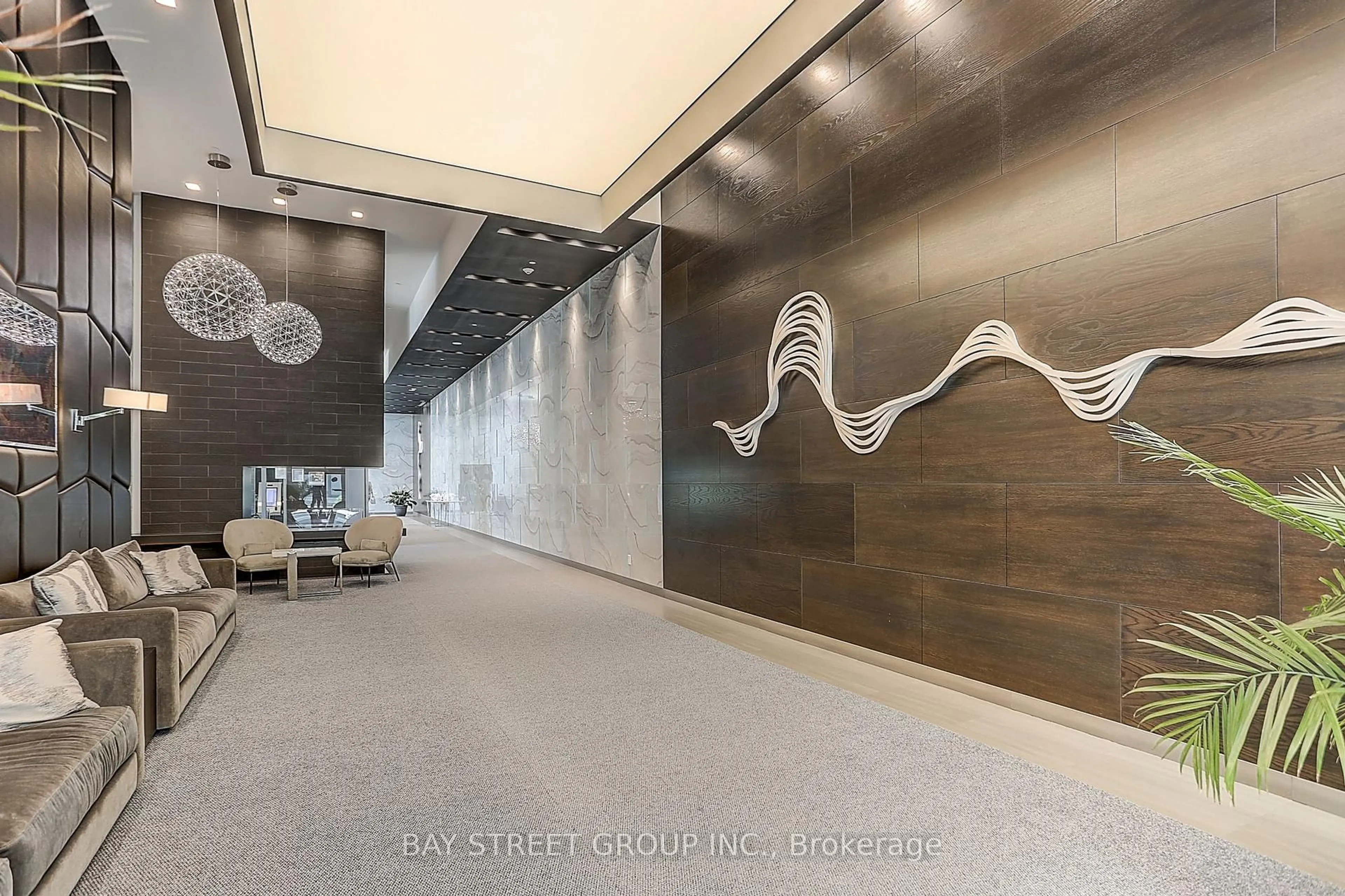 Indoor foyer for 5180 Yonge St #2904, Toronto Ontario M2N 0K5