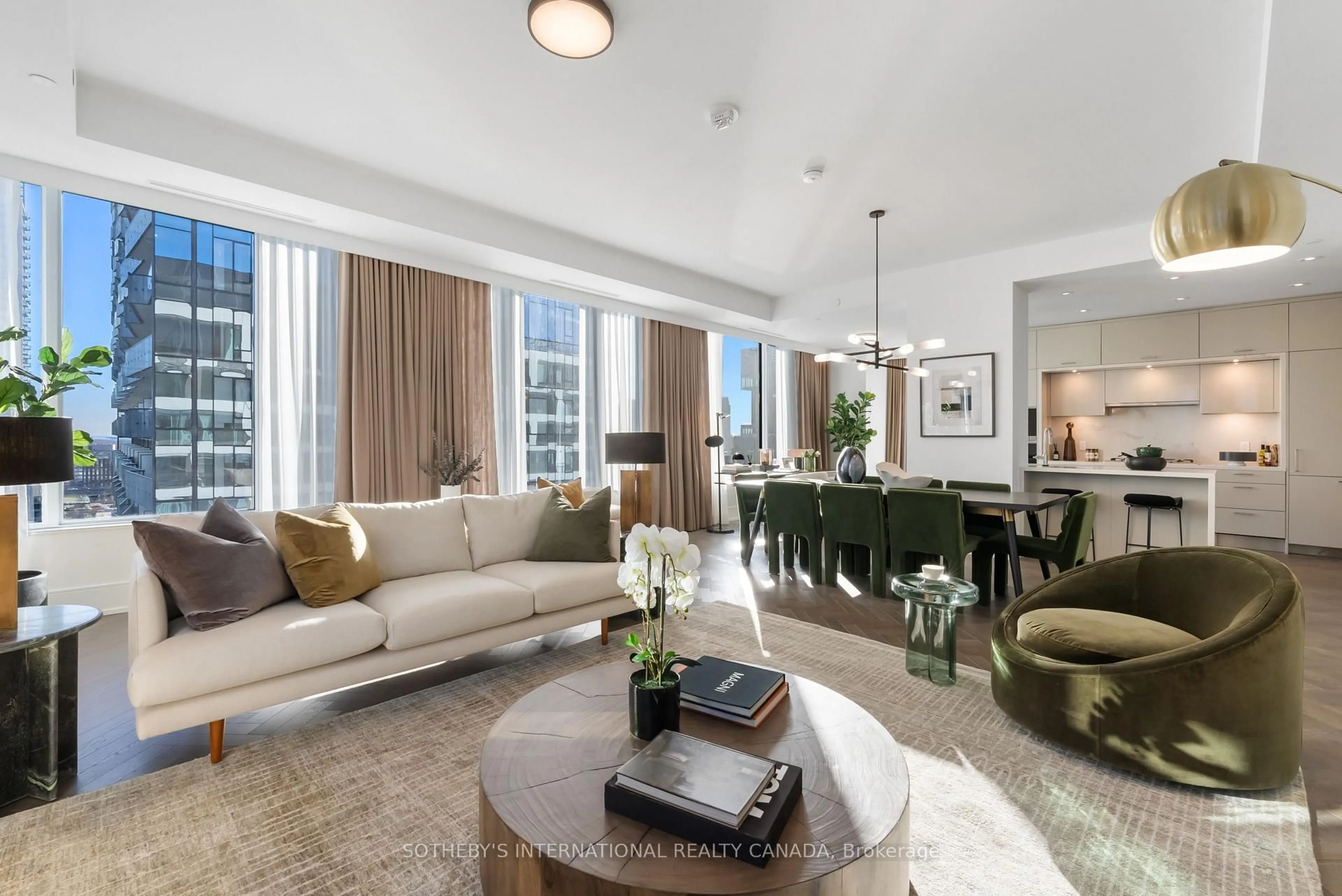 Living room with furniture, unknown for 455 Wellington St #1105, Toronto Ontario M5V 0V8