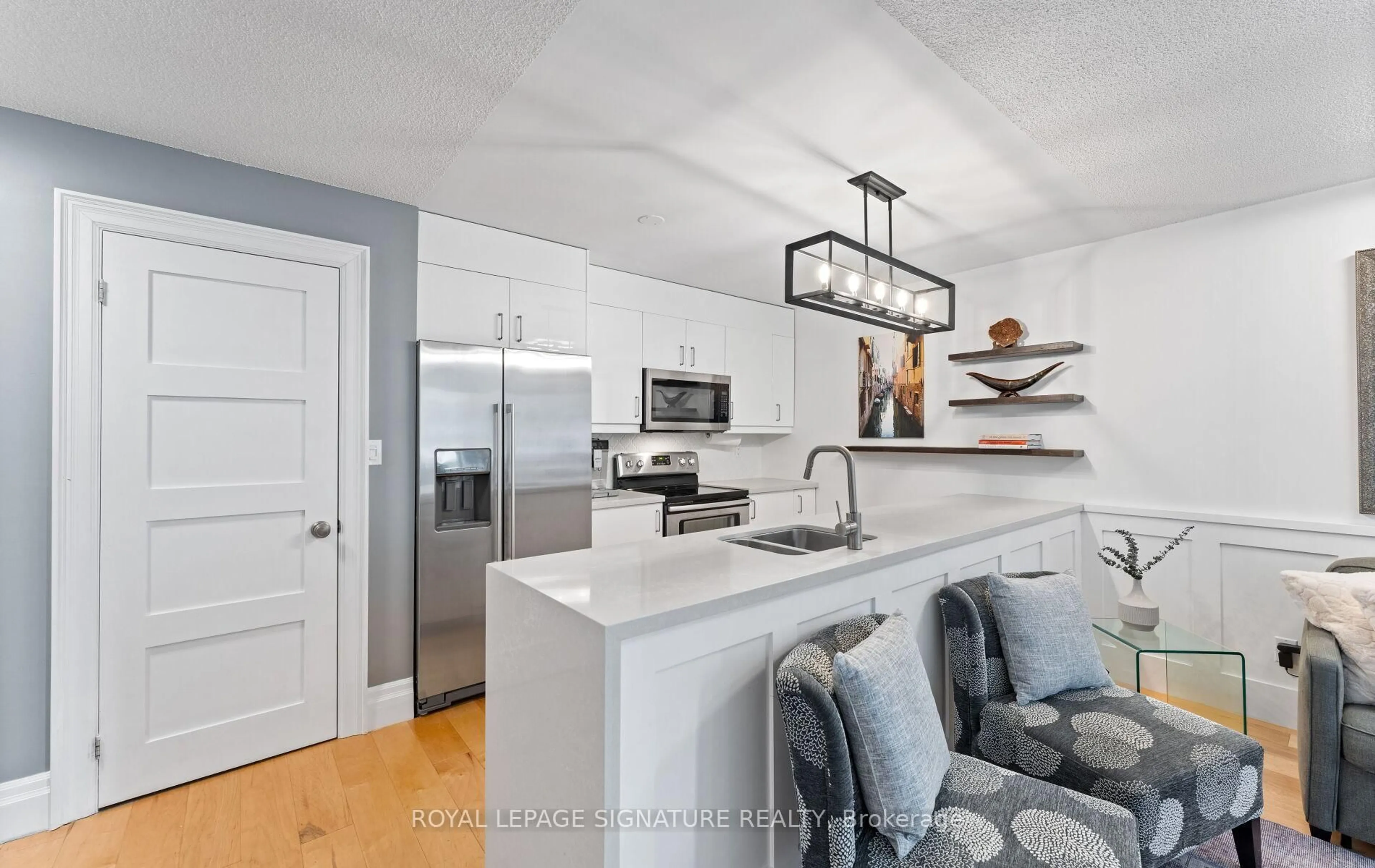 Open concept kitchen, unknown for 139 Merton St #230, Toronto Ontario M4S 3G7