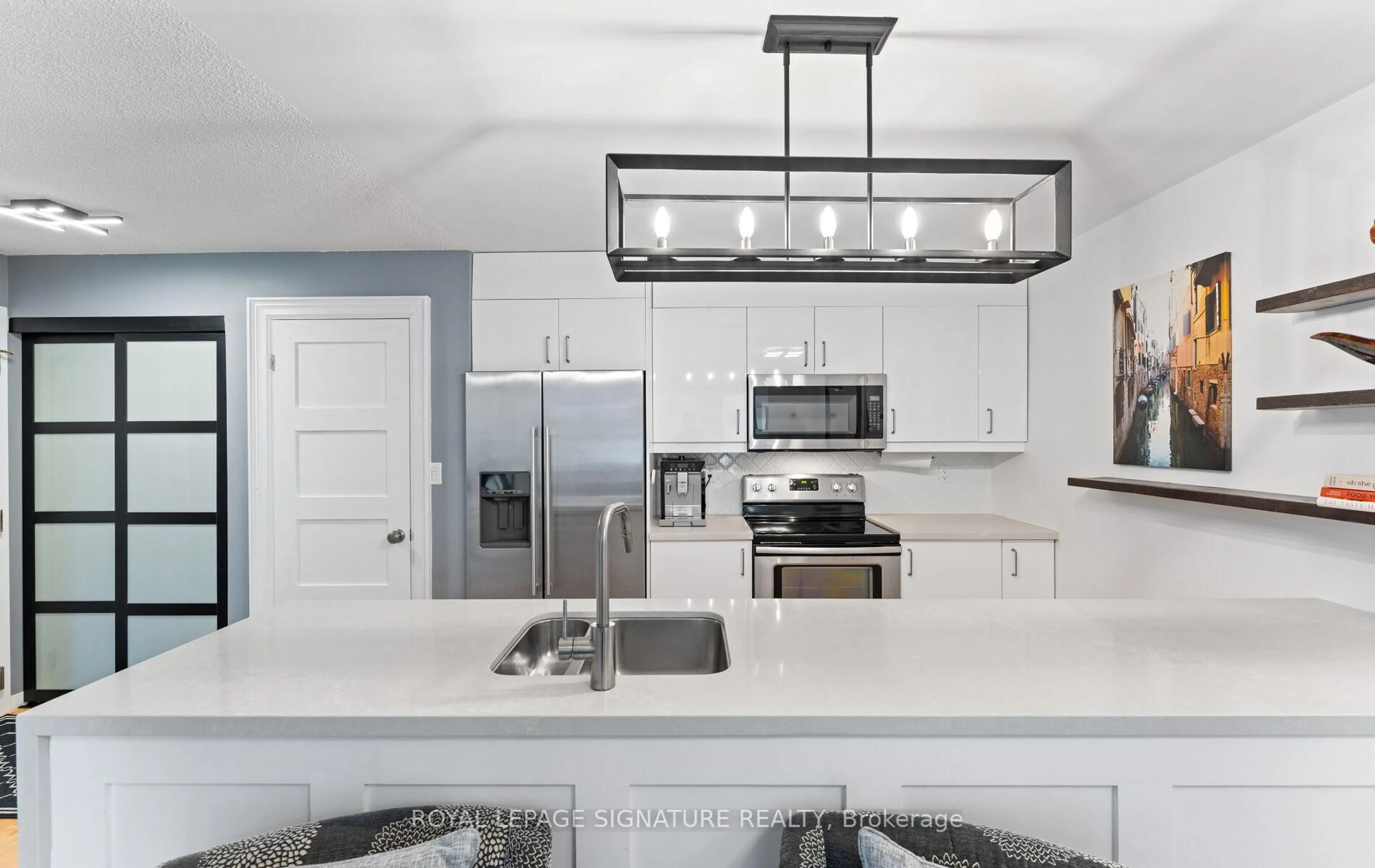 Open concept kitchen, ceramic/tile floor for 139 Merton St #230, Toronto Ontario M4S 3G7