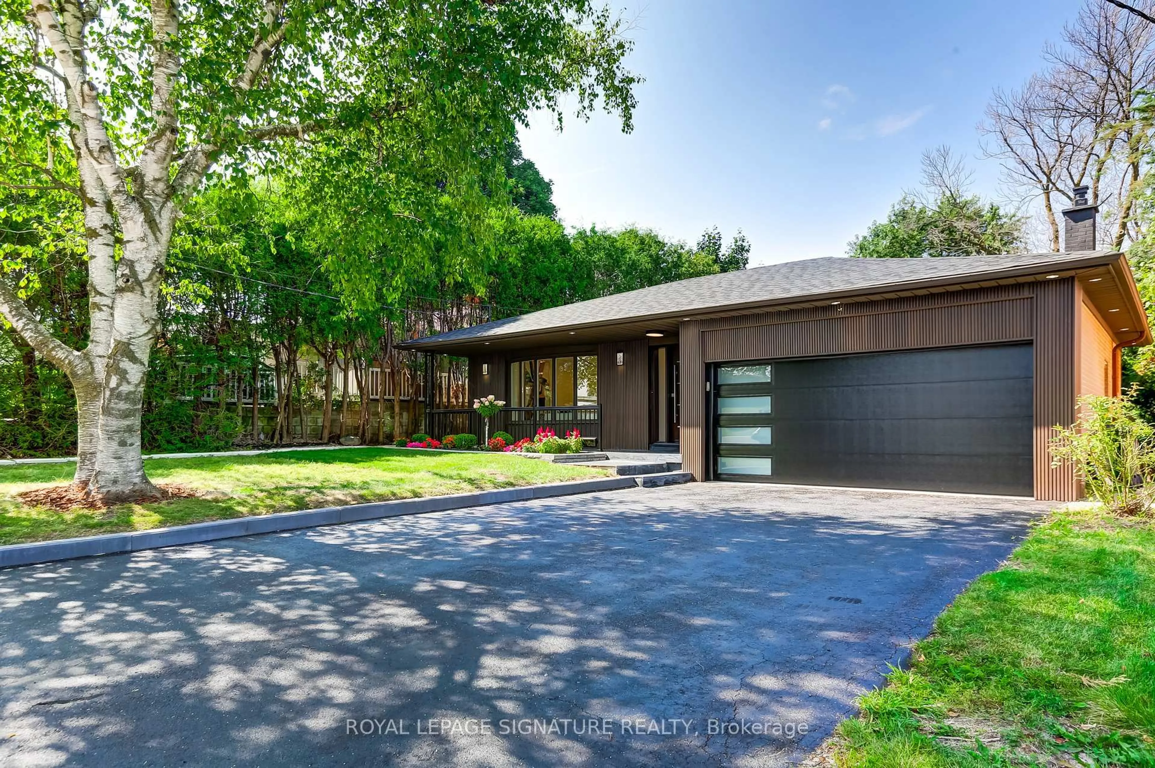 Home with brick exterior material, street for 30 Snowcrest Ave, Toronto Ontario M2K 2K7