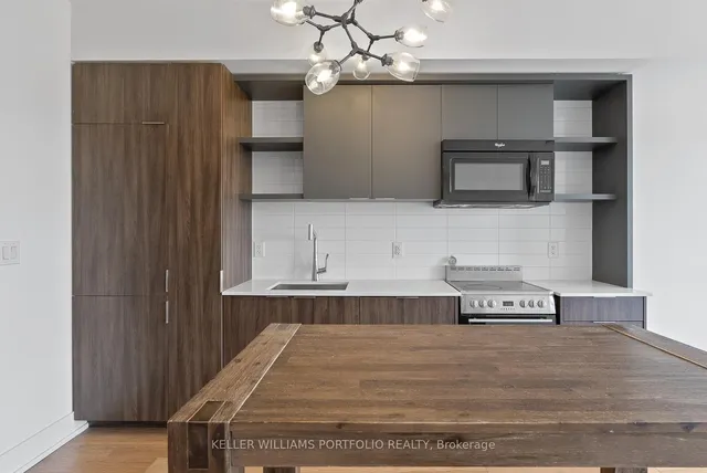 Additional property image - 6 Parkwood Ave Unit 310