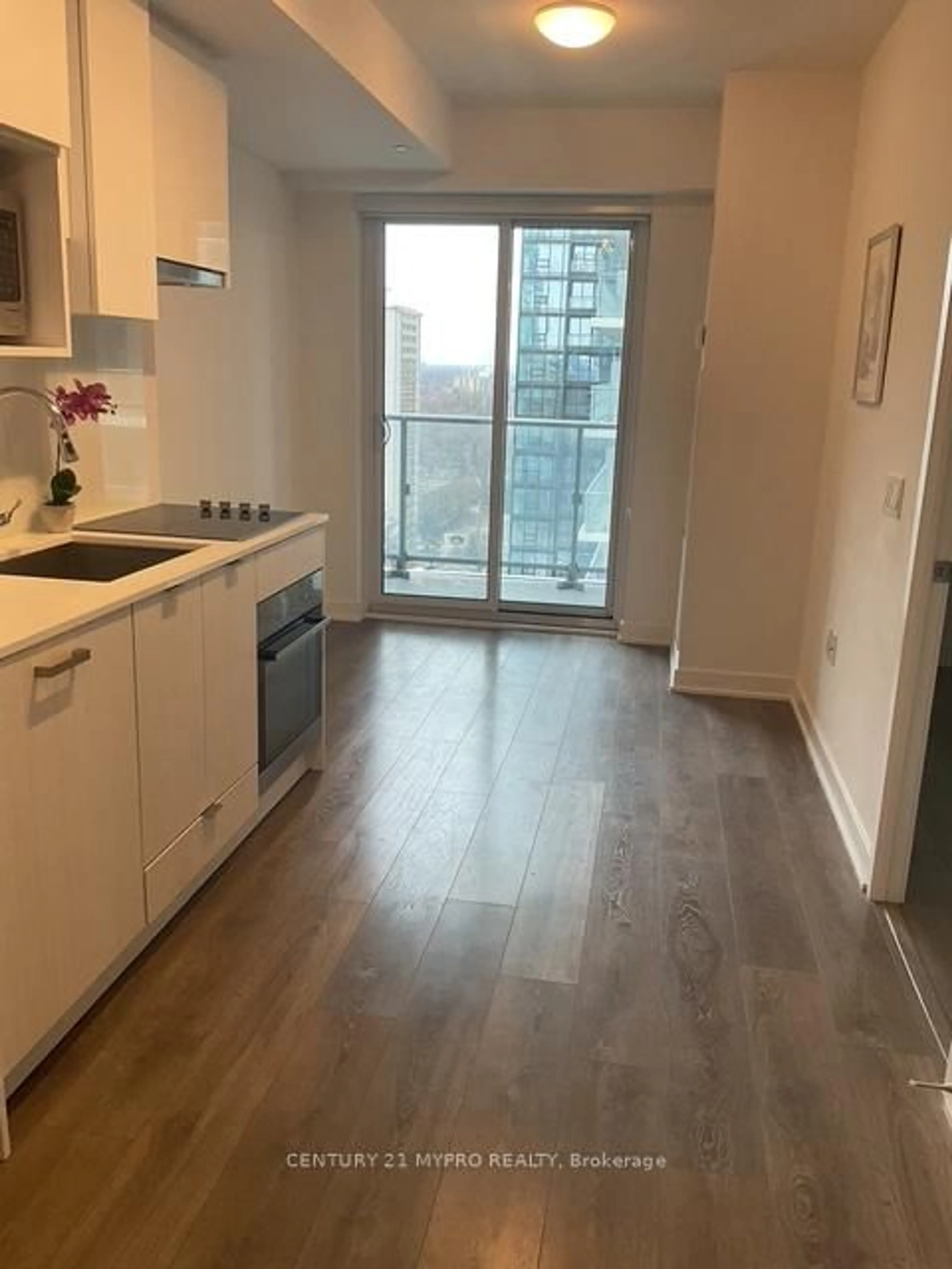 Unknown for 195 Redpath Ave #1713, Toronto Ontario M4P 0E4
