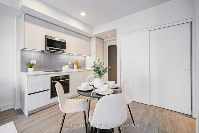 Additional property image - 8 Cumberland St Unit 809