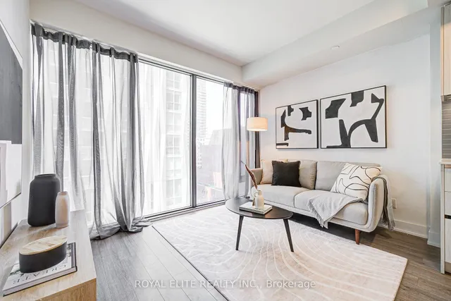 Additional property image - 8 Cumberland St Unit 809