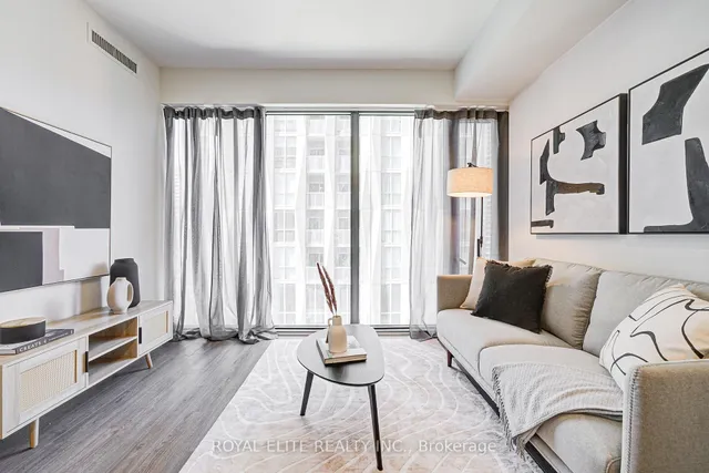 Additional property image - 8 Cumberland St Unit 809