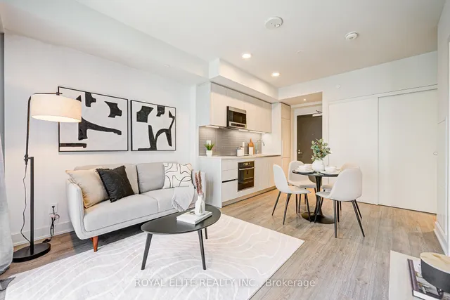 Additional property image - 8 Cumberland St Unit 809