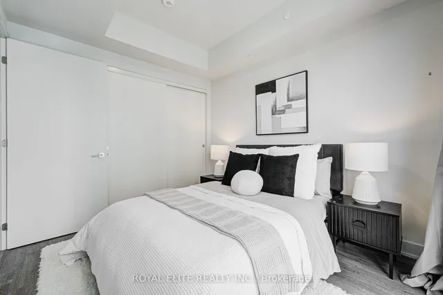 Additional property image - 8 Cumberland St Unit 809