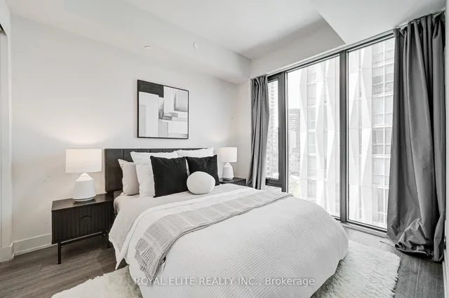 Additional property image - 8 Cumberland St Unit 809