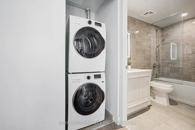 Additional property image - 8 Cumberland St Unit 809