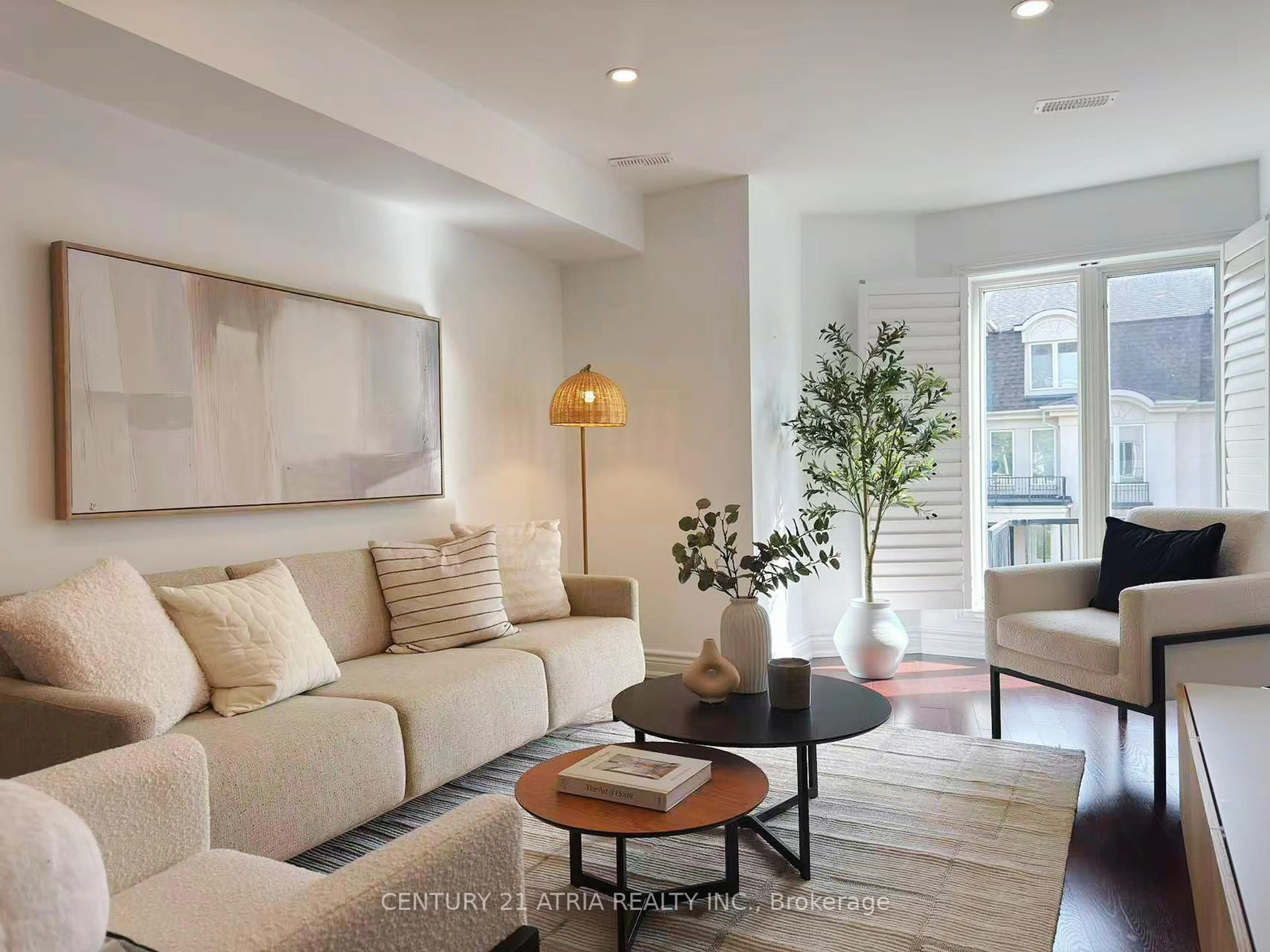 Living room with furniture, unknown for 291 David Dunlap Circ, Toronto Ontario M3C 4B9