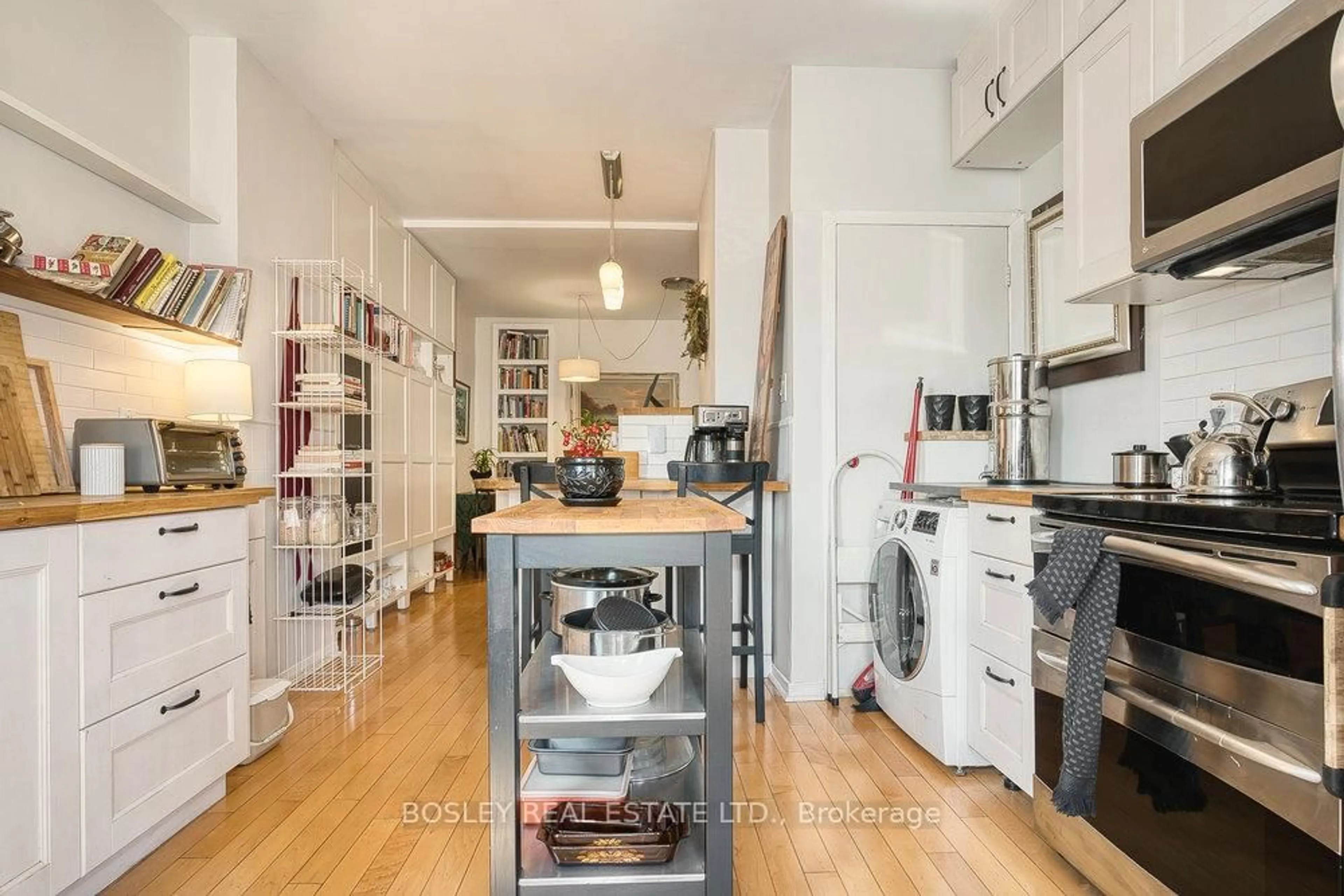 Unknown for 159A Gladstone Ave, Toronto Ontario M6J 3L3