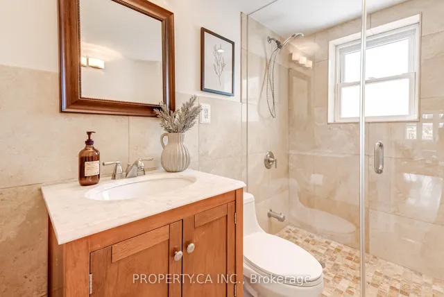 Additional property image - 1597 Bathurst St Unit 3