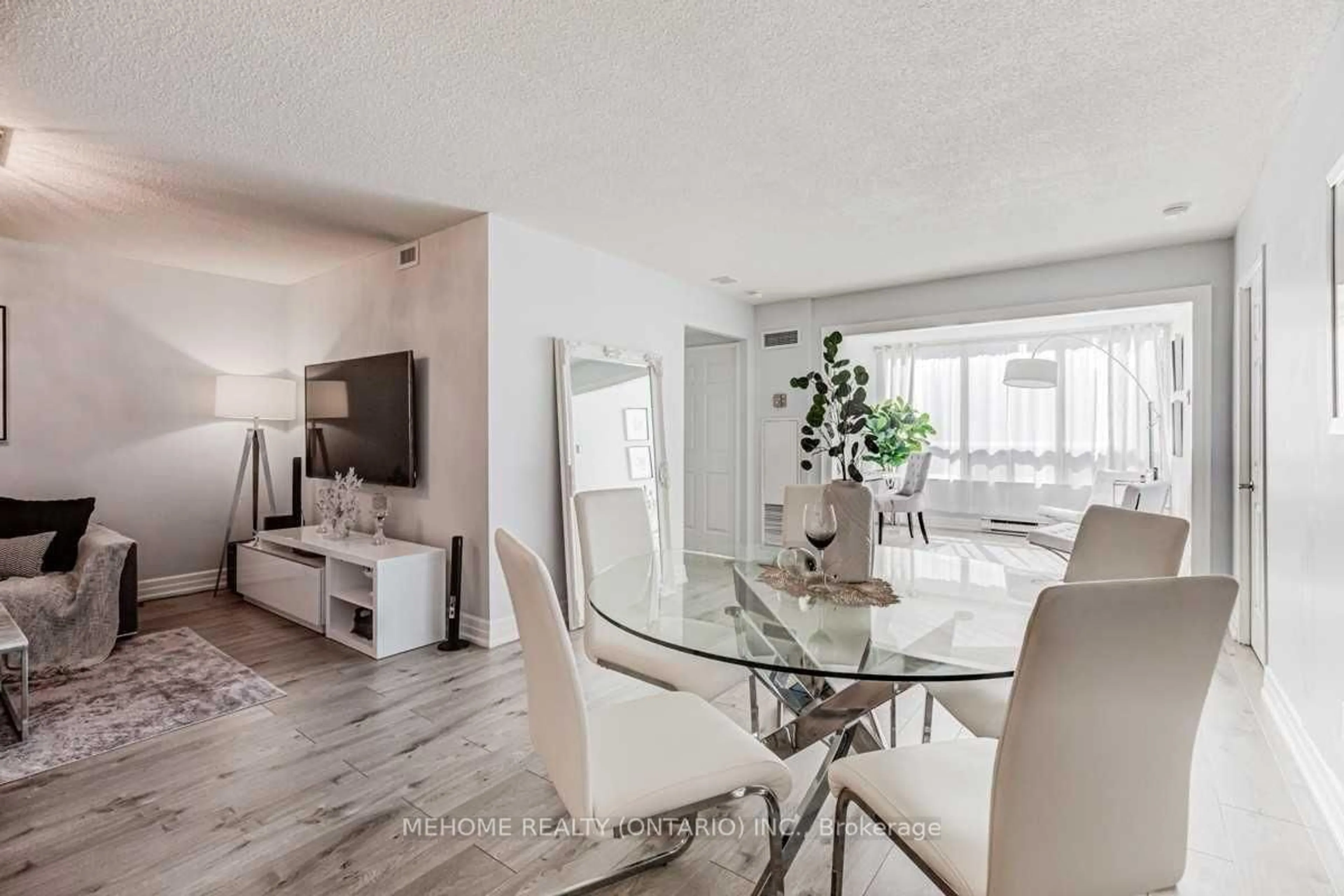 Dining room, unknown for 30 Greenfield Ave #707, Toronto Ontario M2N 6N3