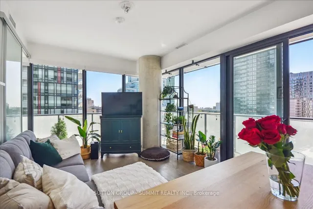 Additional property image - 161 Roehampton Ave Unit 1010