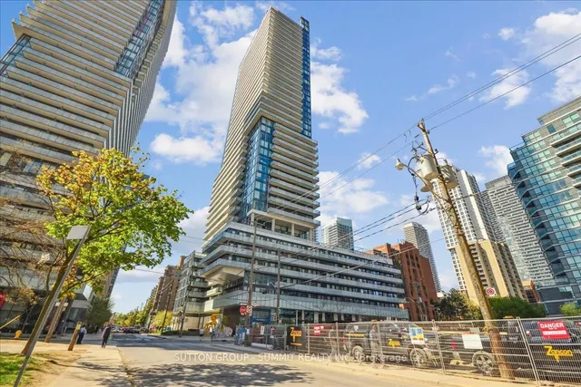 Additional property image - 161 Roehampton Ave Unit 1010