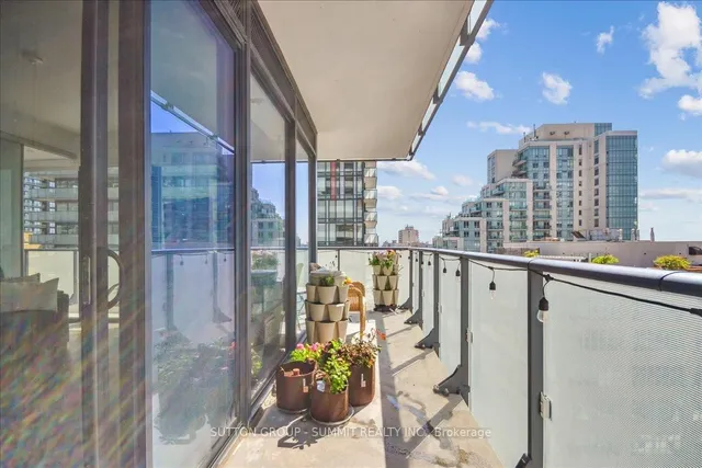 Additional property image - 161 Roehampton Ave Unit 1010