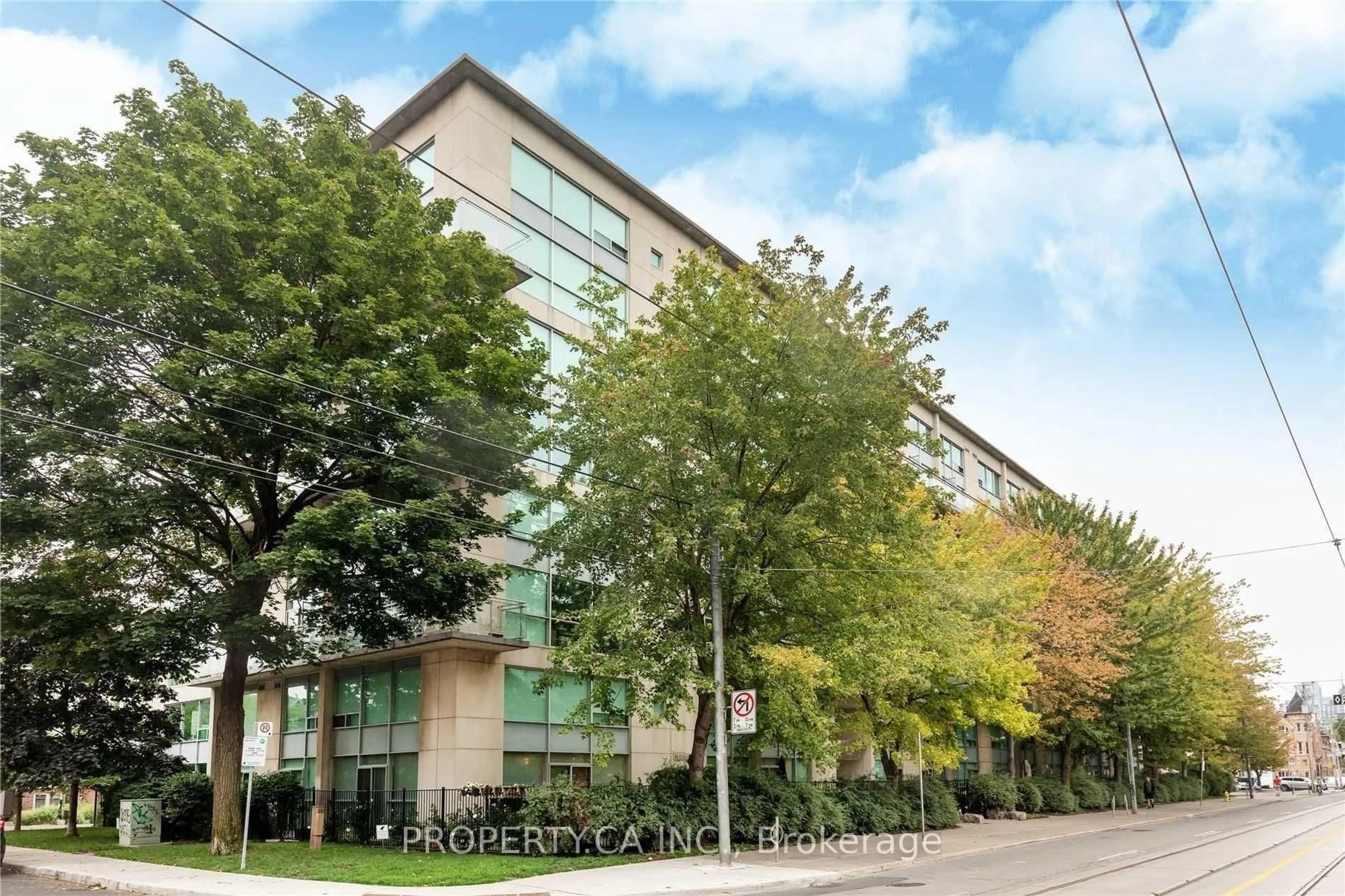 Unknown for 954 King St #302, Toronto Ontario M6K 3L9
