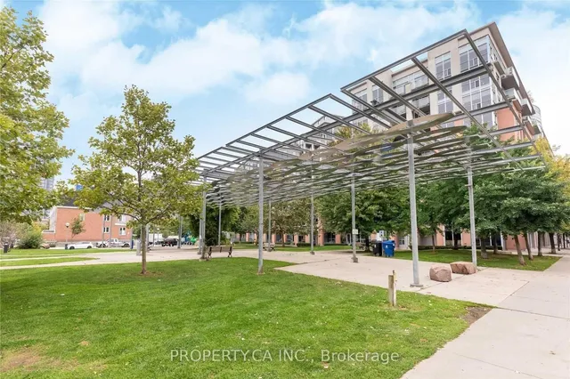 Additional property image - 954 King St Unit 302